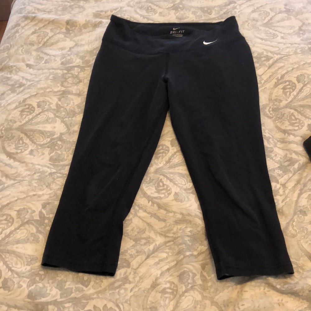 Nike cropped leggings